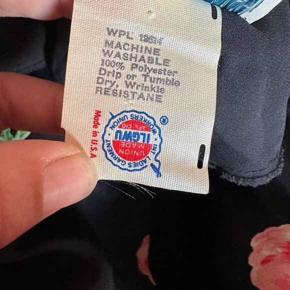 Cora’s Closet Vintage 70’s Sheer Dress Size 8P - Picture 8 of 8